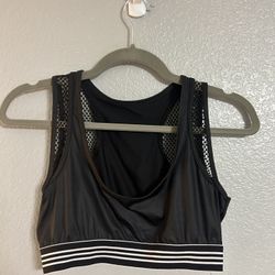 Women’s black fishnet crop top size small