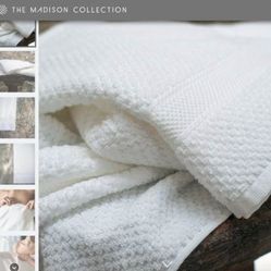 The Madison Collection Bath Towel - 26" x 54"