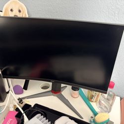Curved Gaming Monitor