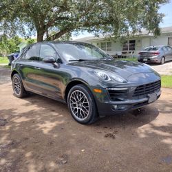2017 PORSCHE MACAN