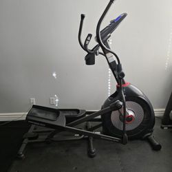 Schwinn 870 Eliptical 