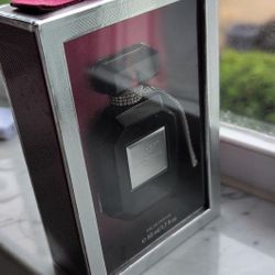 Victoria Secrets Bombshell Midnight Perfume