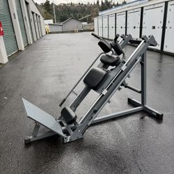 Leg Press And Hack Squat Machine