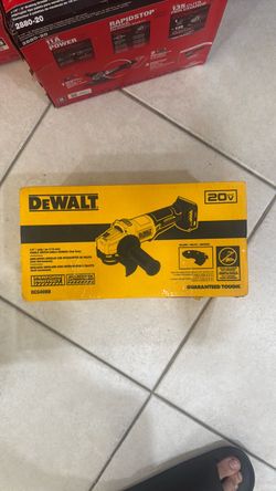 DeWalt 20V 4.5" Angle Grinder DCG408B