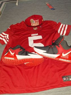 San Francisco 49ers Jersey, Hat & Nike Sneakers Bundle