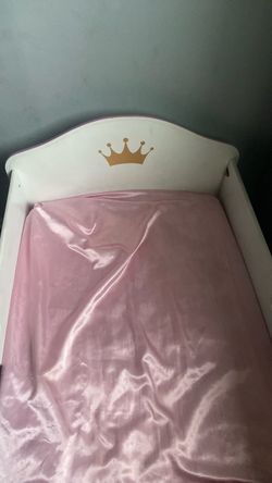 Toddler bed