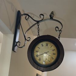 Double -Sided Wooden Subway Clock 