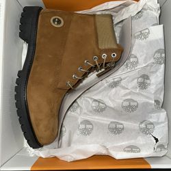 Timberland Premium Waterproof Boot Medium Brown  size 11.5 mens