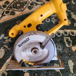 DeWalt DW936 18V Circular 5-3/8" Trim Saw Tool 