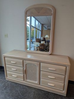 Blonde Wood Dresser with Arched Mirror | Six Drawer Storage Cabinet