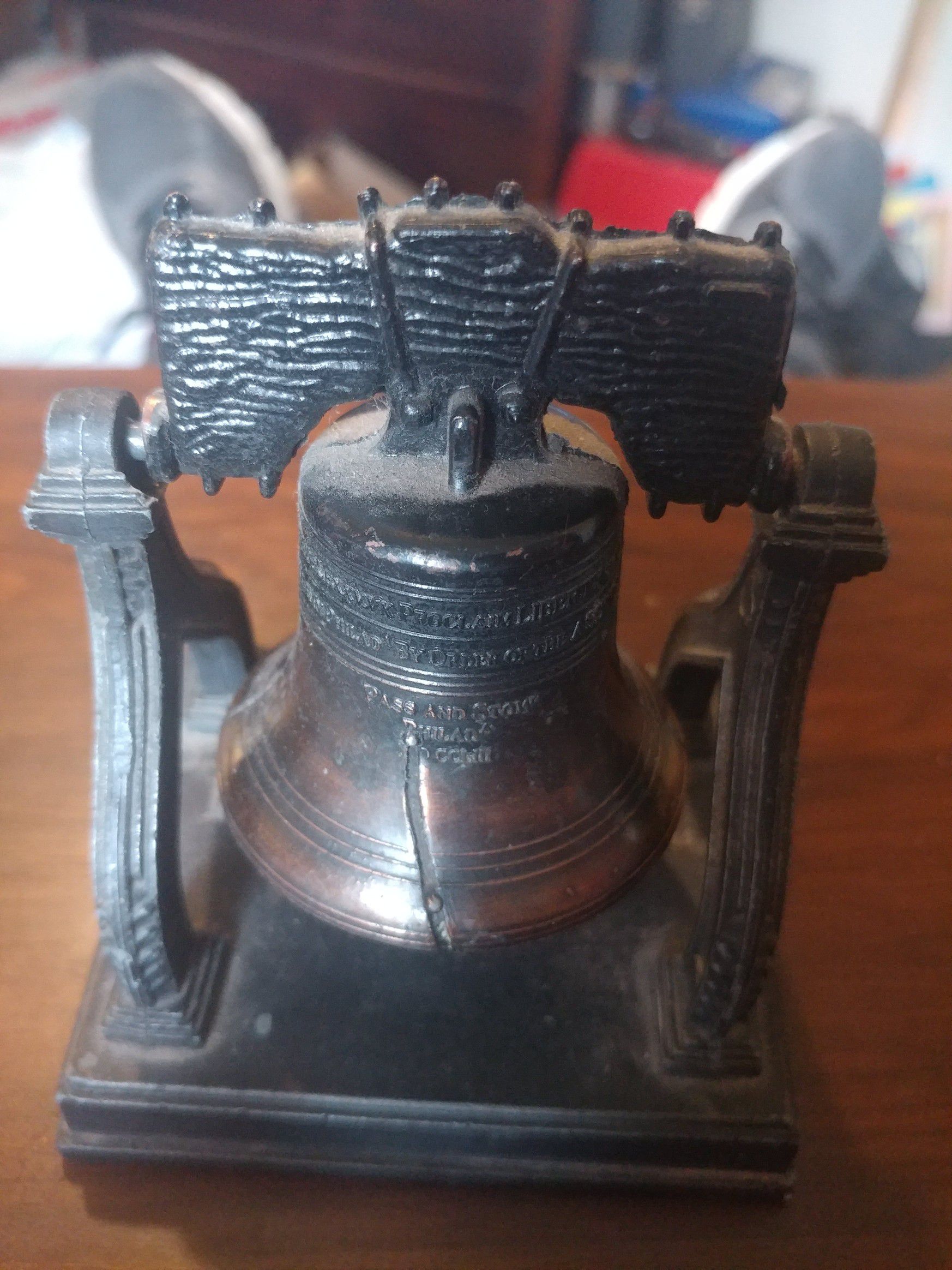 Vintage Penncraft Souvenir Brass Liberty Bell July 4 1776 paperweight