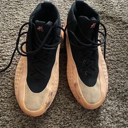 Anthony Edward’s Basketball Shoe