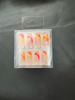 Press on nails