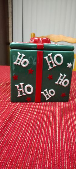 Collectors Christmas Glass Ceramic Cookie Jar