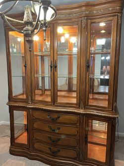 Dining China Cabinet (2 Pieces) Hutch & Buffet