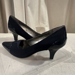 Anne Klein Circa Joan & David Navy Pumps “Court Shoes”