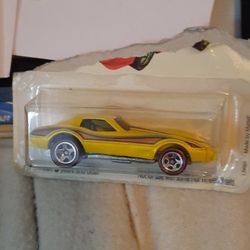 Hot Wheels Rare 1975 Corvette Yellow