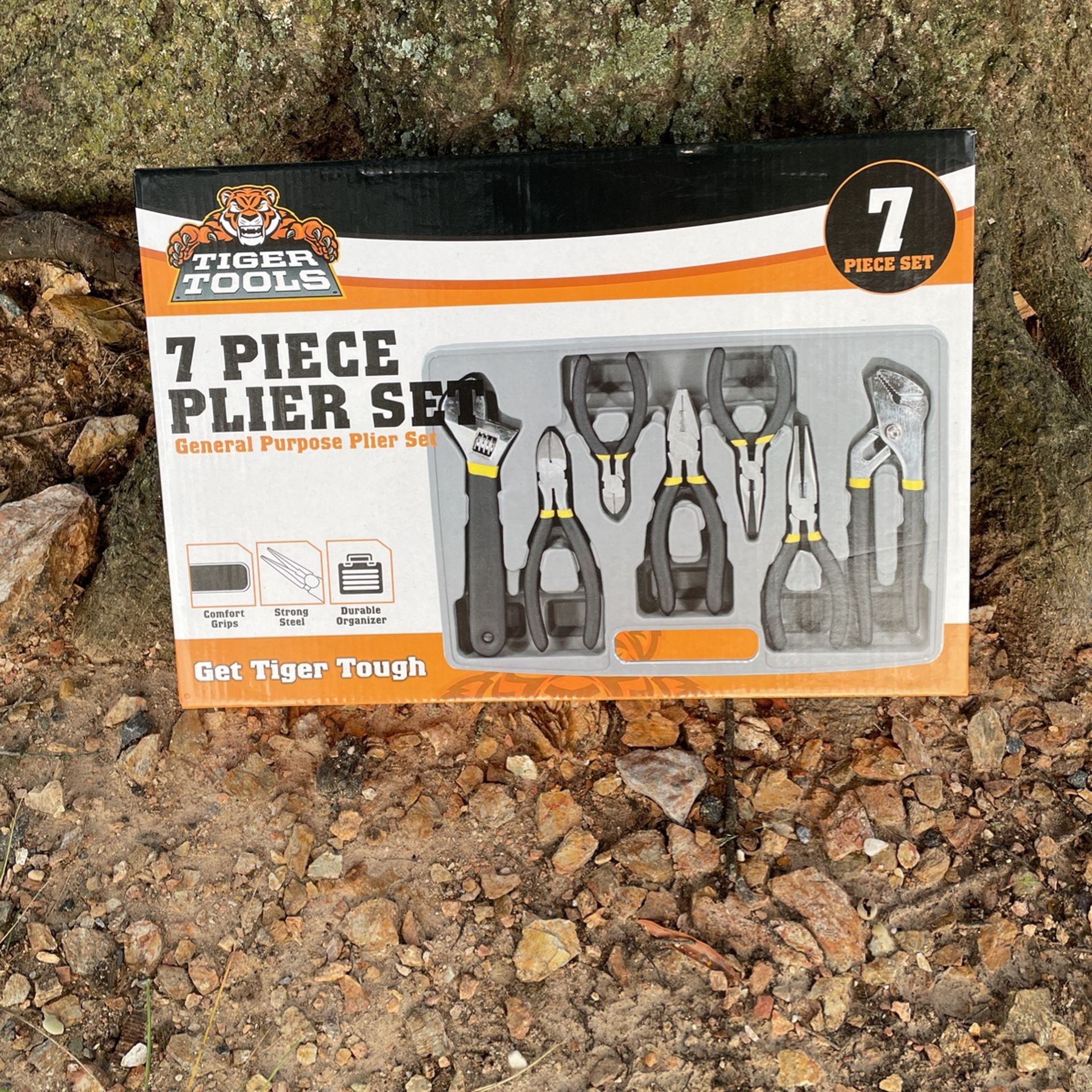 Brand New 7 Plier Set