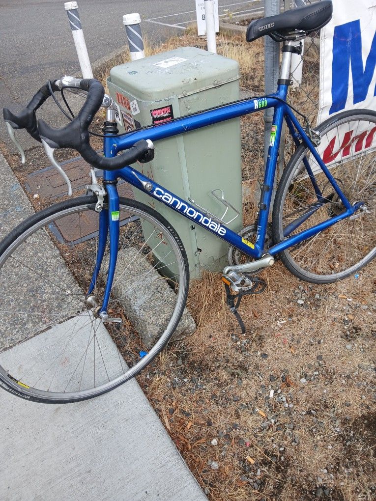 Cannondale R600
