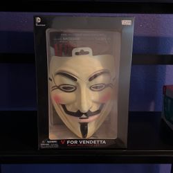 Vendetta Book And mask Set