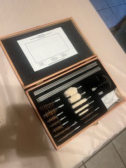 deluxe 42 piece universal gun cleaning kit