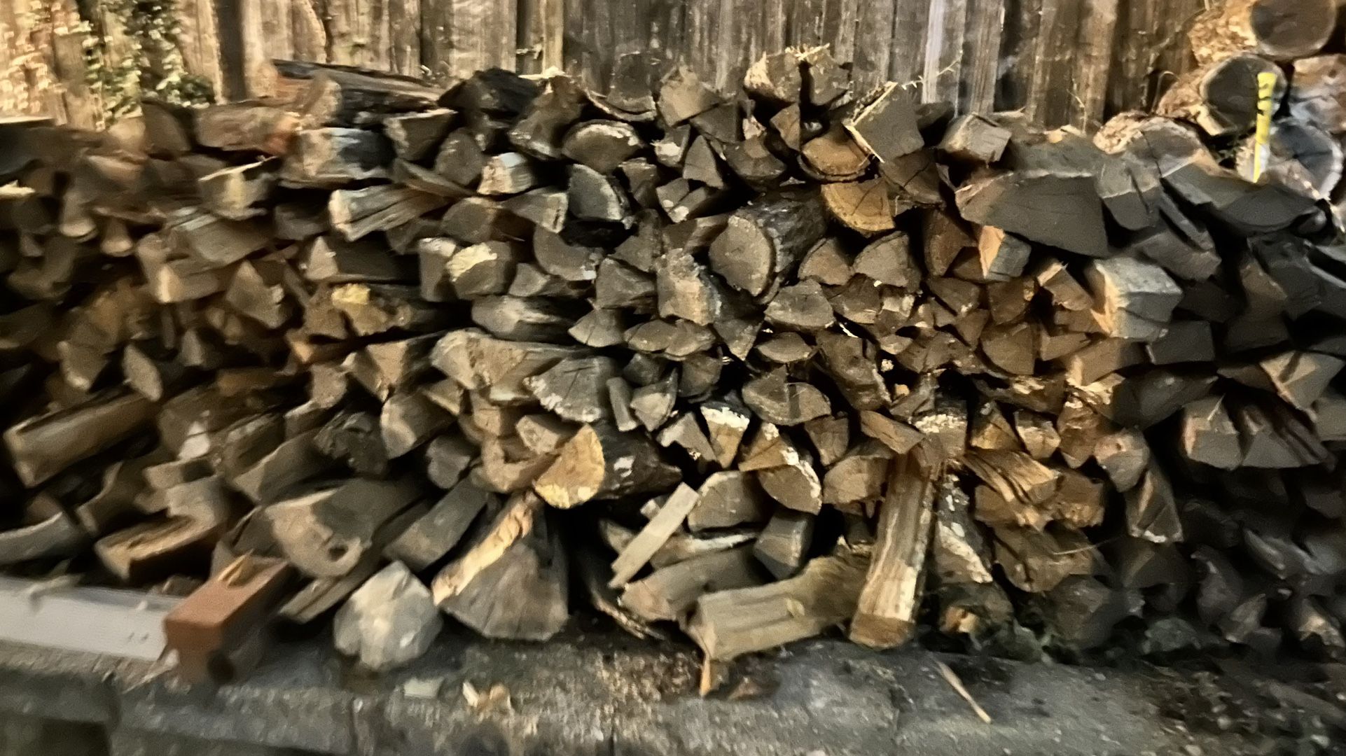 Seasoned Oak Firewood Going Quick Hurry
