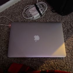 MACBOOK PRO 11,4 GREY