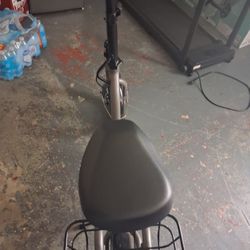 Go Trax Voyager Electric Scooter With Seat