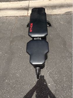 Lifting bench