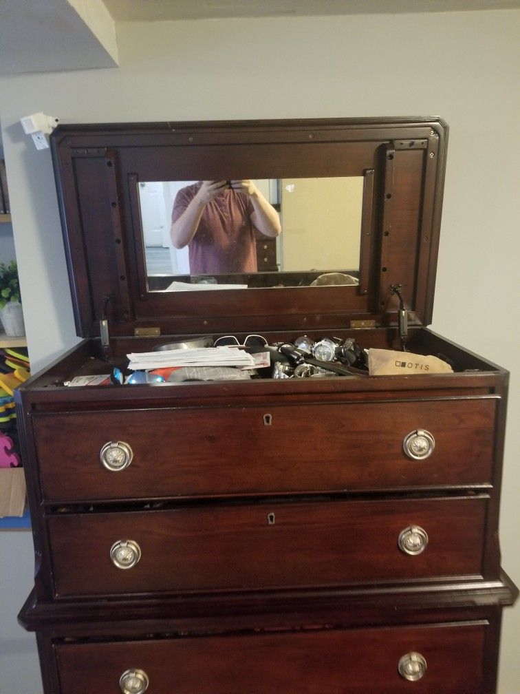 Beautiful Bedroom Set **