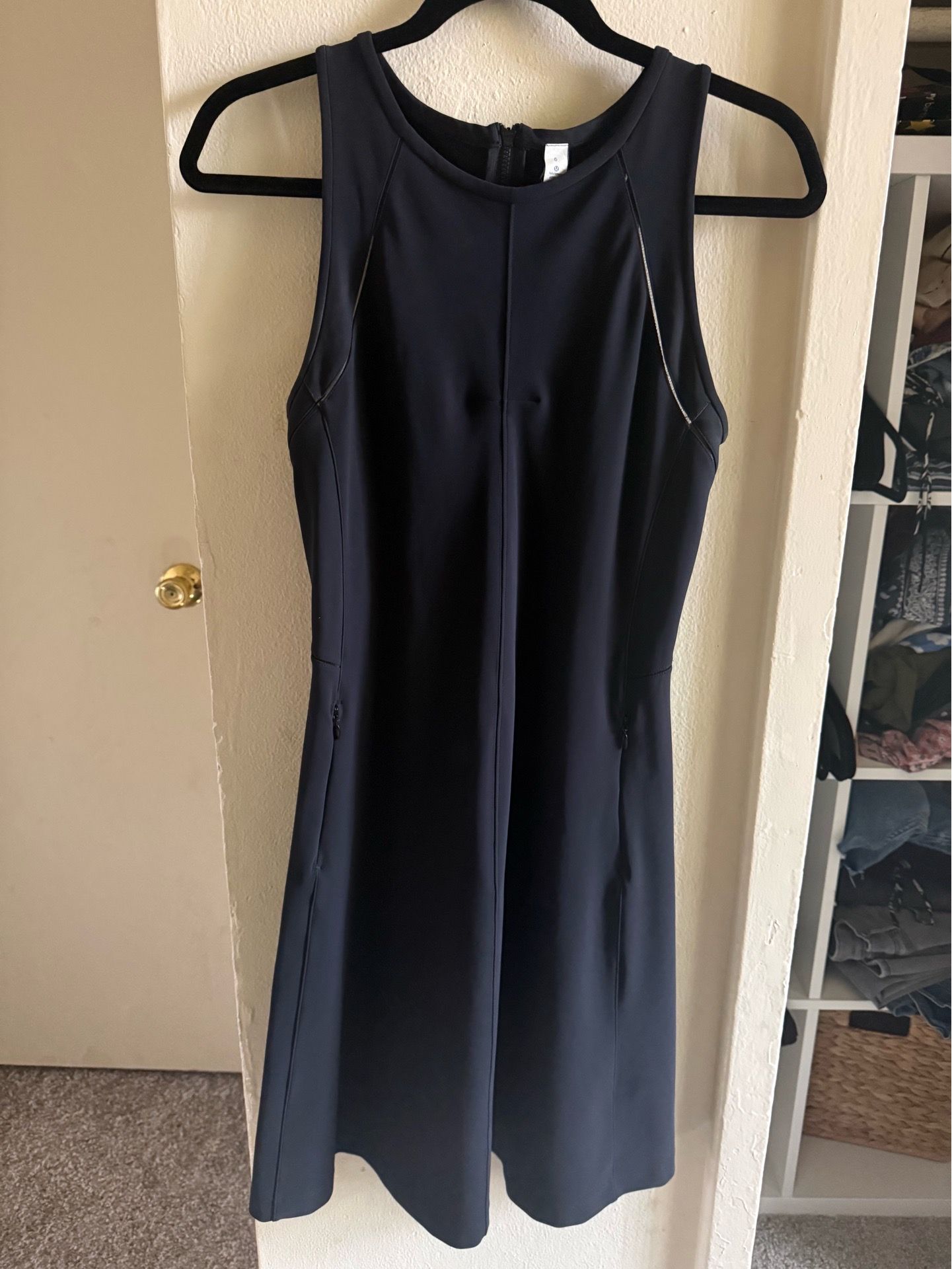 Size 6 lululemon dress