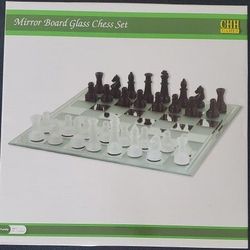 Mirror Board Glass Chess Set