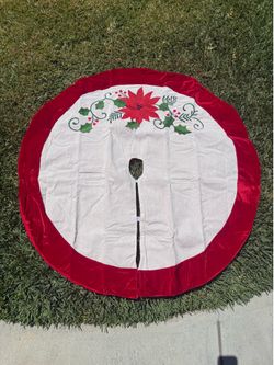 Christmas tree skirt