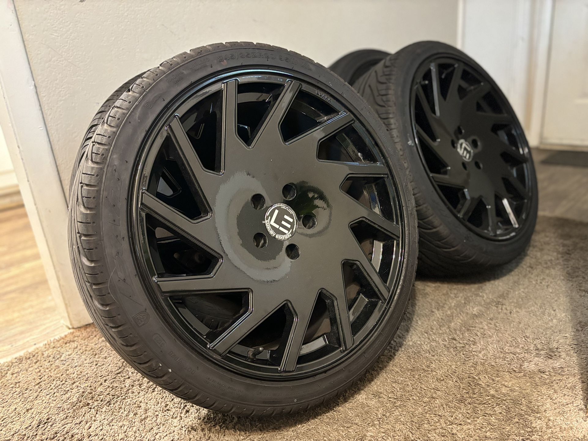 20” Rims & Lexani tire set