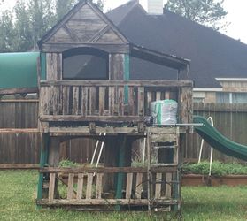 2 Story Play Set With Swings, Slide, Tunnel And 2 Ladders