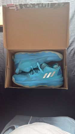 Basketball Shoes Dame 8s