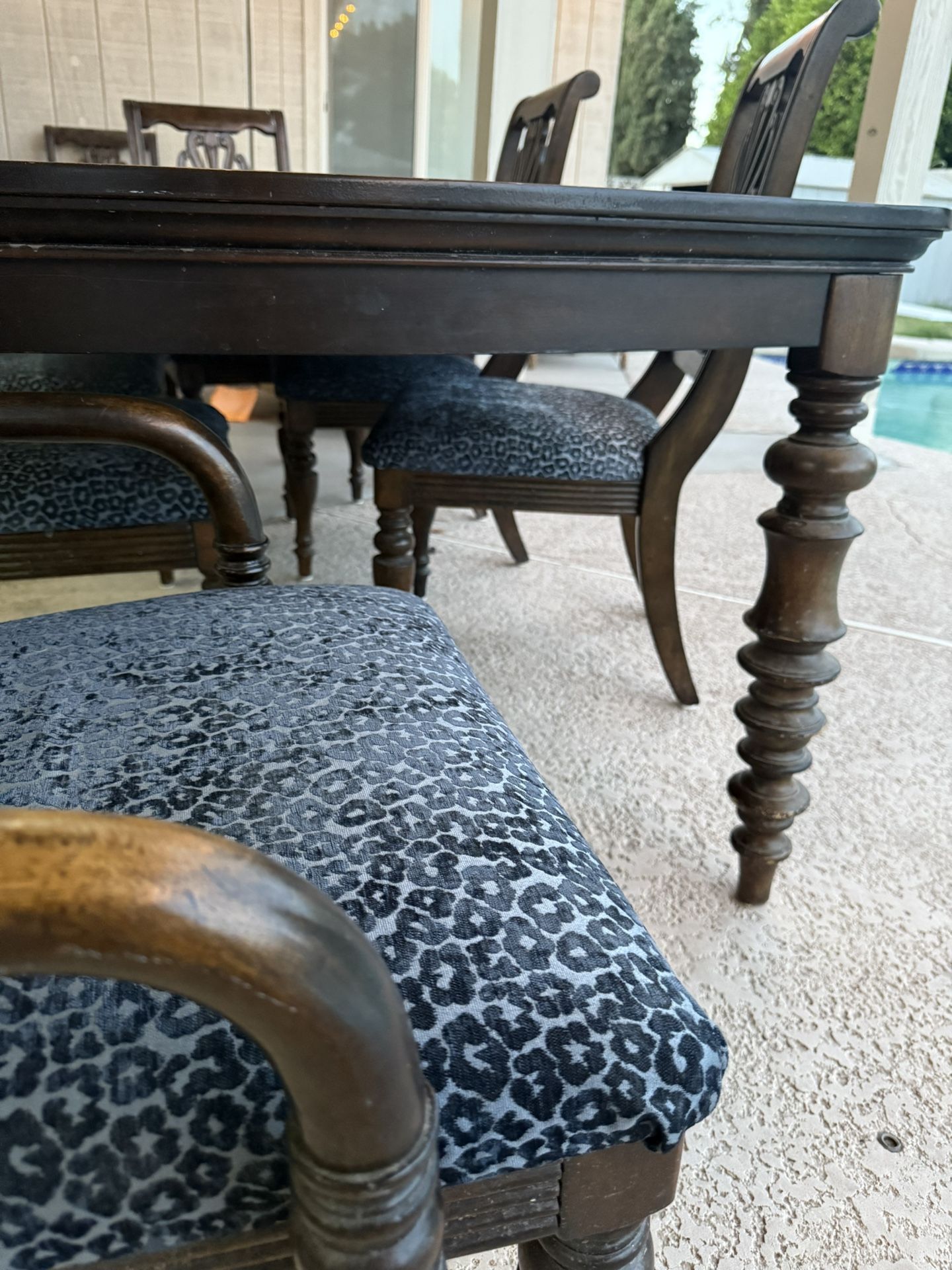 Table - MUST GO!!