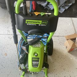 Green works 2300 Psi Pressure Washer