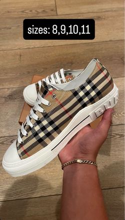 Burberry low top sneakers