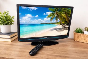 24” Vizio Flat Screen TV with Remote – Works Great