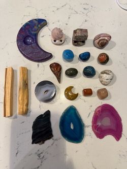Assorted Crystal Stones, Agate Slices, Crystals, Resin Moon Crystal Sphere Holder, 2 Palo Santo Sticks