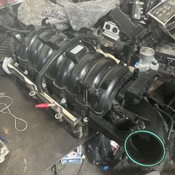 2014-2024 Engine Intake Manifold  Ram 2500/3500 6.4 L V8