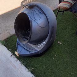 CAT LITTER BOX
