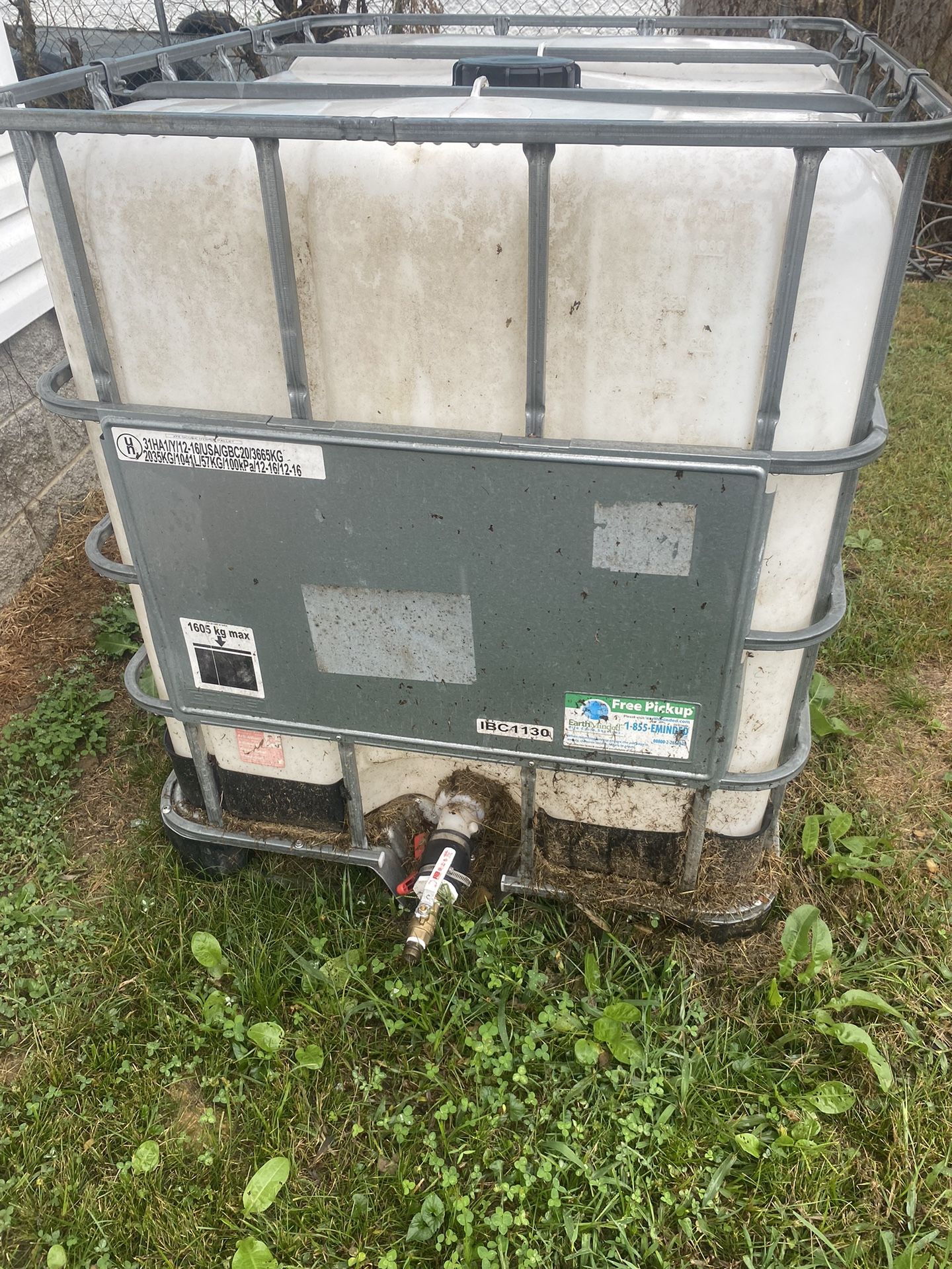 275 Gallon Water Tank
