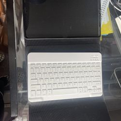 iPad Case And Keyboard (purchase Together Or Seprate 