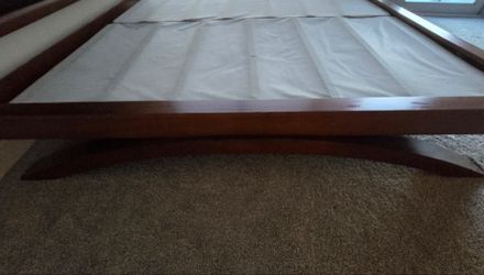 King bed frame