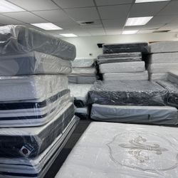 🎄 Xmas Mattress Sale – Huge Savings & Special Deals! 🎁