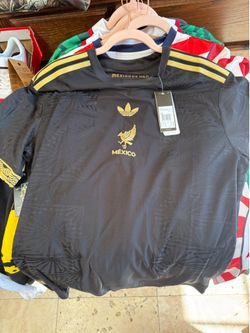 New Mexico jersey 3x fits like a xl