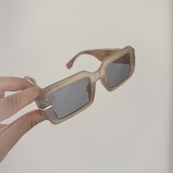 Brown Rectangle Sunglasses – Neutral Toned, Minimalist Retro Style