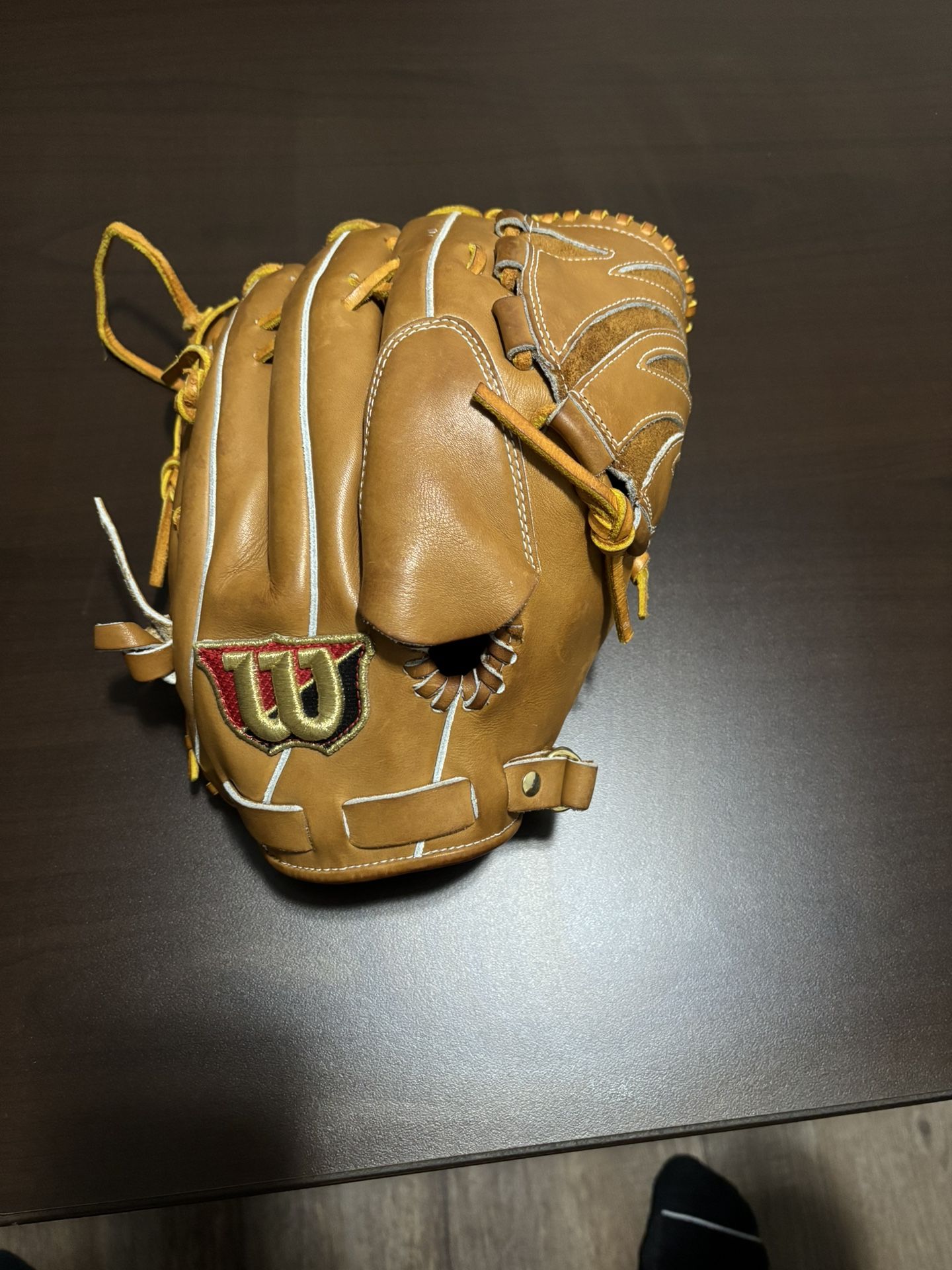 Wilson Staff baseball glove